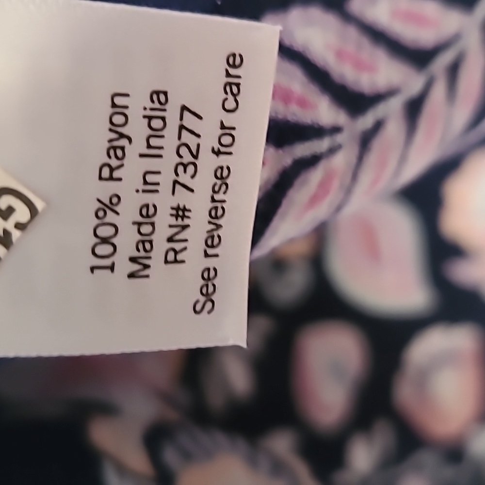 CROFT AND BARROW WOMENS BLUE AND PINK FLORAL SLEEVELESS SUMMER TOP SIZE LARGE - Picture 10 of 15